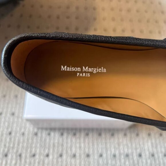 Maison Martin Margiela Black Tabi Flats - Picture 8 of 8